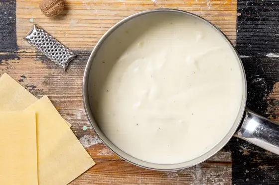 Besciamella cremosa senza grumi - ricetta e trucchi